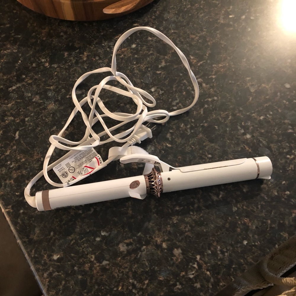 T3 1inch Curling Iron (single pass)